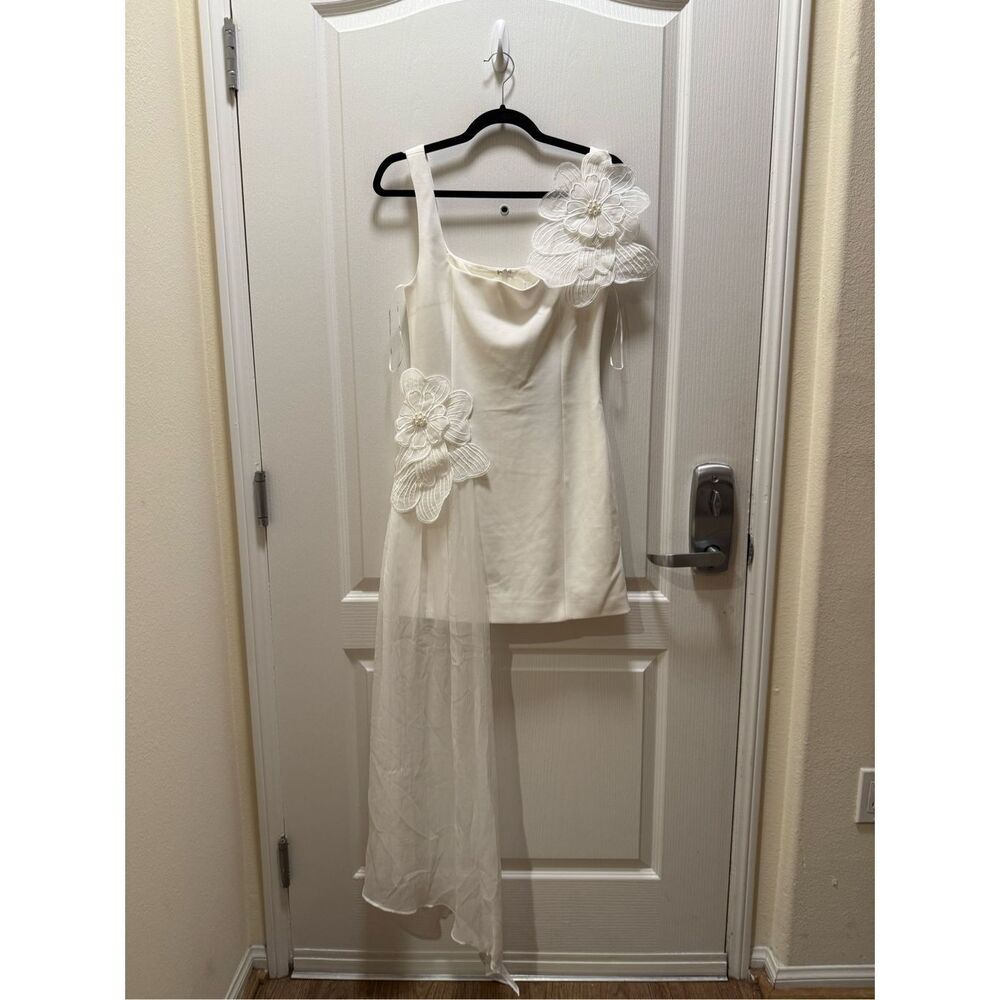 ELLIATT Janelle Party Mini Dress In White Bachelorette Bridal Wedding size M NWT - Picture 7 of 11